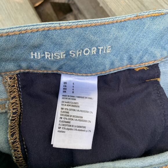 AEO Hi-Rise Shortie distressed crochet pocket Jean Shorts Size 4 - Picture 4 of 5